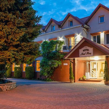 Hotel Nad Pisa Pisz Esterno foto