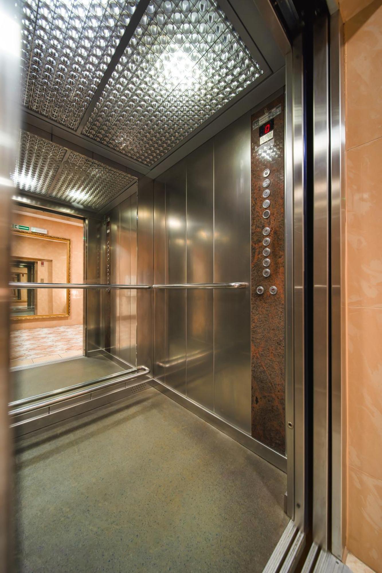 Hotel Nad Pisa Pisz Esterno foto